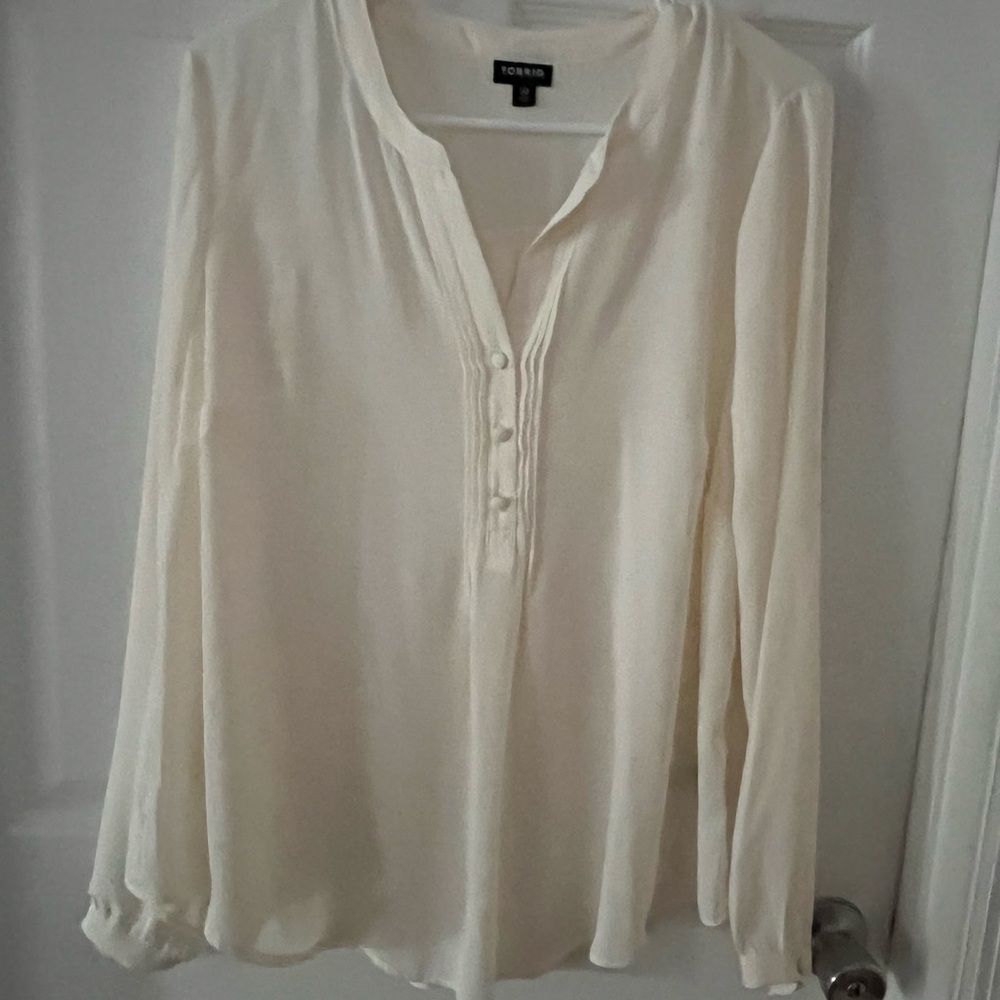 Torrid Cream Relaxed Buttoned Blouse with Mandarin Collar